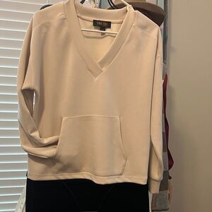 Truth Women's V-Neck Sweatshirt in Cream